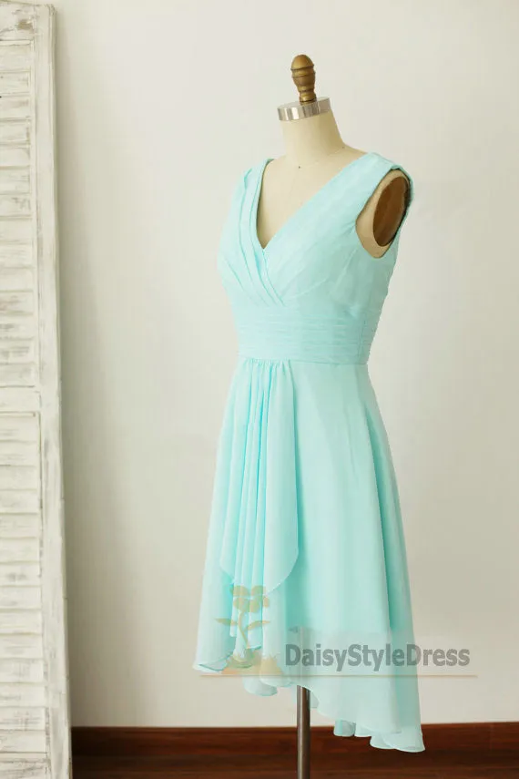 Knee Length Light Blue Bridesmaid Dress
