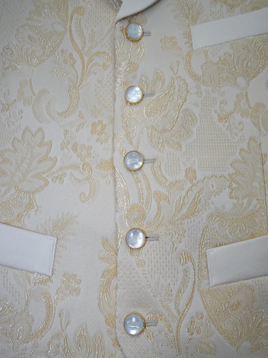 Oro Vittoriana Ciottoli Waistcoat @ The Vault
